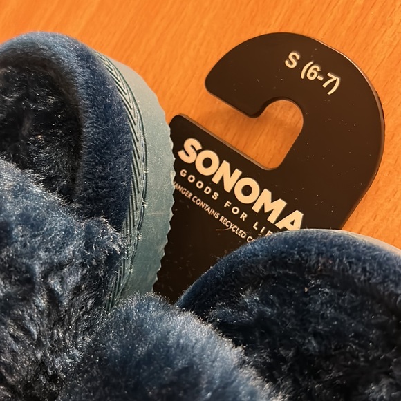 Sonoma Slippers - Picture 3 of 4